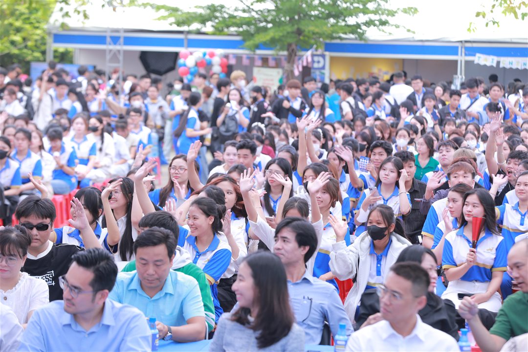 Tân sinh viên LHU 2026: Bắt đầu hành trình đại học từ những kỹ năng thiết thực